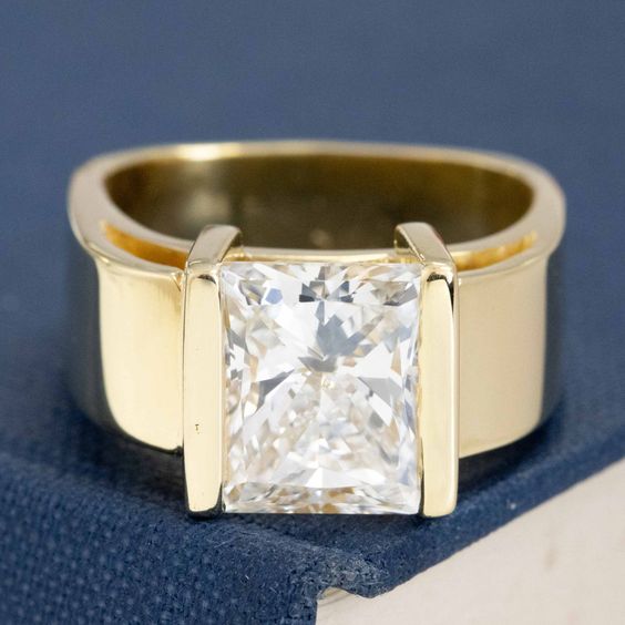 Vintage princess ring