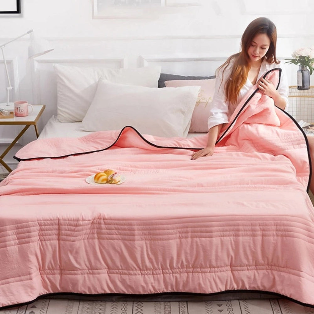 Cooling Summer Blanket with Dual-Sided Technology