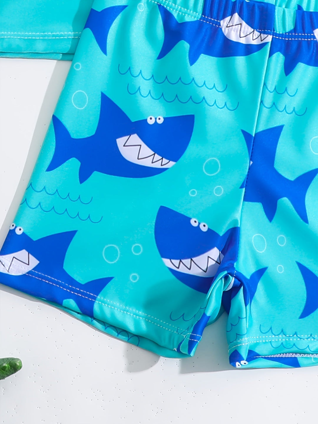 3-Piece Kids' Swimwear Set – Comfortable and Sun-Protective