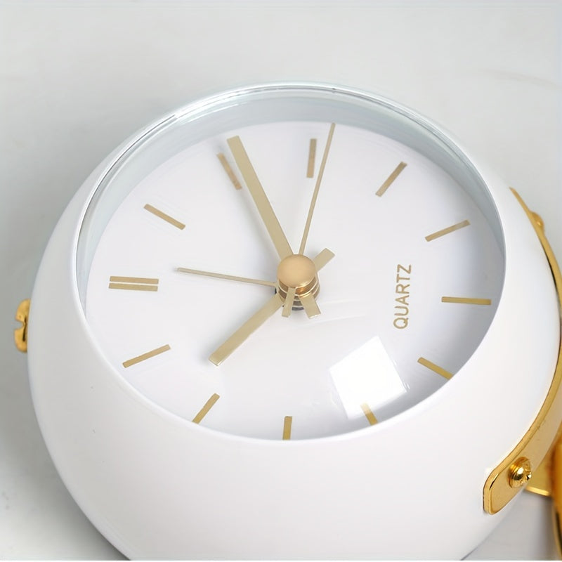 Nordic Silent Desk Clock – Luminous Hands and Metal Frame