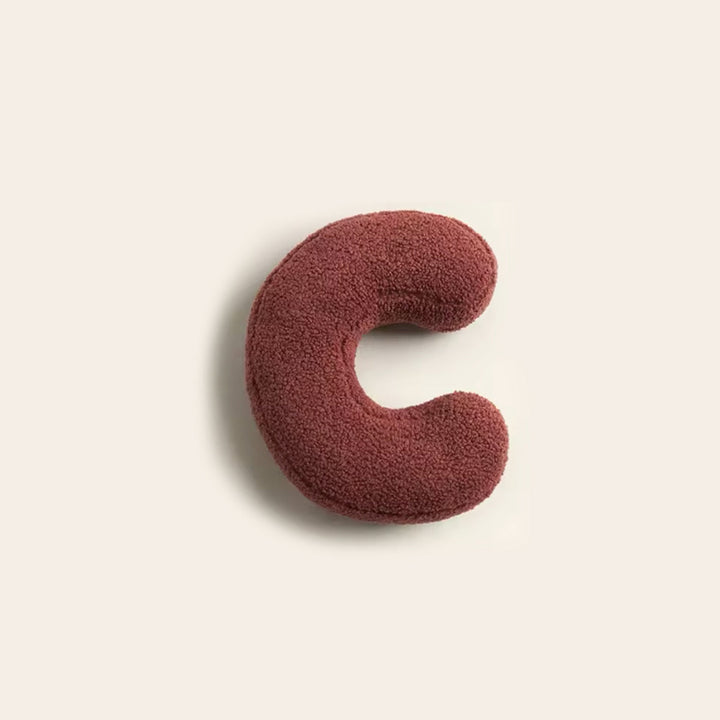 Deko-Kissen mit Alphabet-Motiv – LetterLounge
