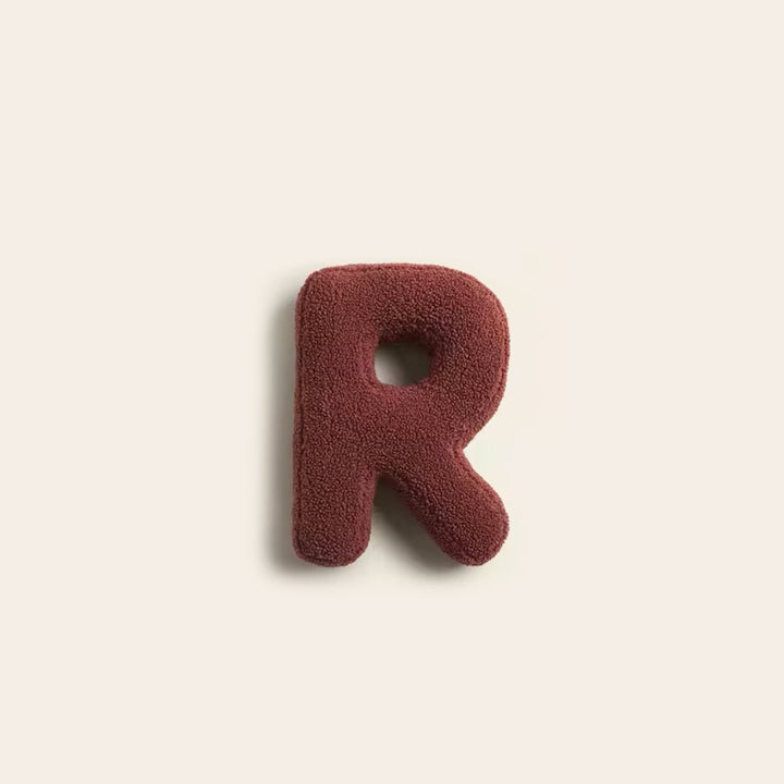 Deko-Kissen mit Alphabet-Motiv – LetterLounge