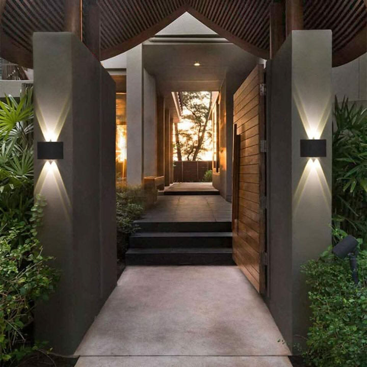 Waterproof LED Outdoor Wall Light – Slim Aluminium, Energy-Saving
