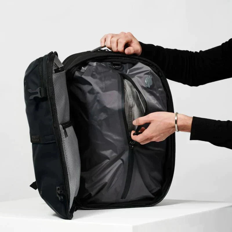ElitePack Backpack with Air Compression | Waterproof 60L Backpack for Business and Travel with Vacuum Compression Technology
