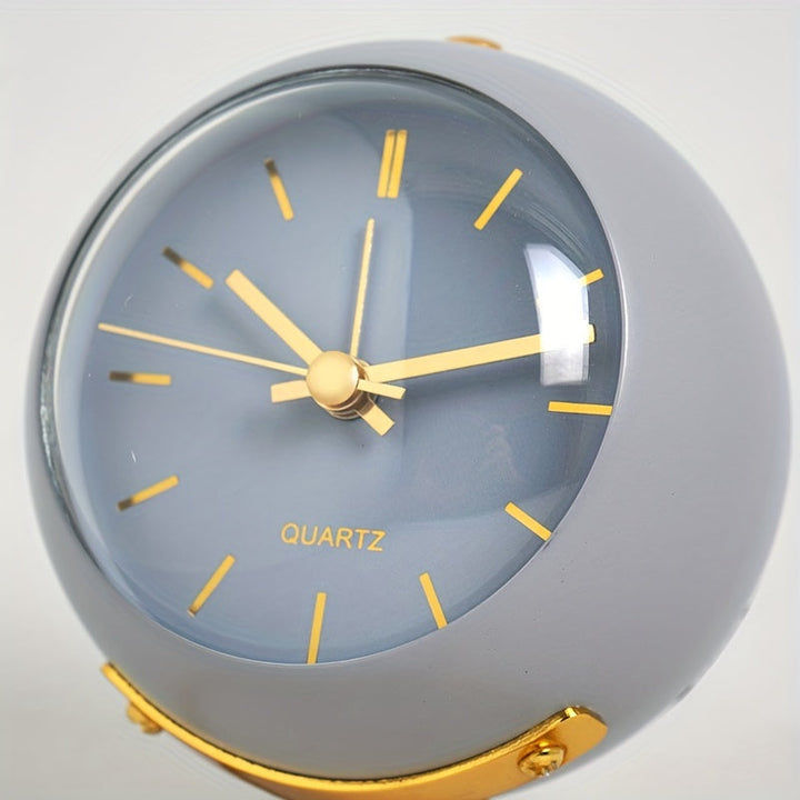 Nordic Silent Desk Clock – Luminous Hands and Metal Frame