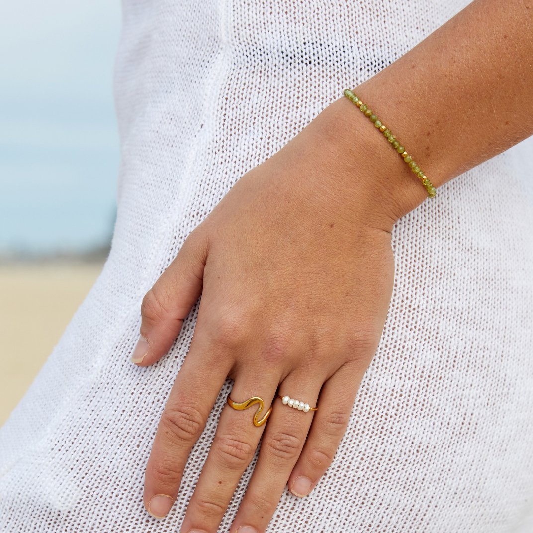 Elegant freshwater pearl ring