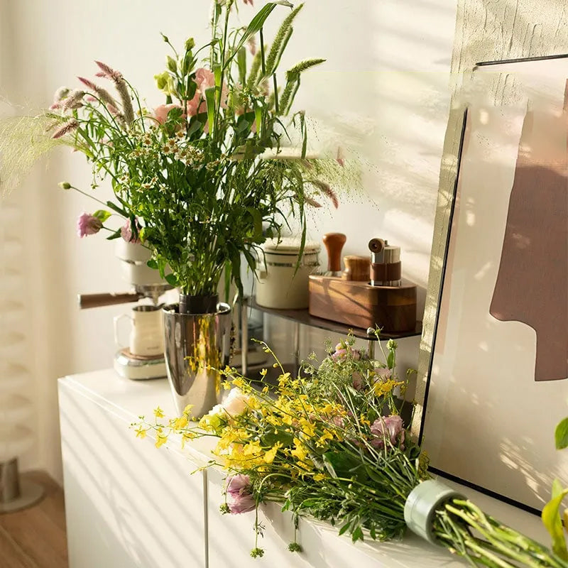 Reusable Flower Arranger Vase Insert for Upright, Fresh-Looking Bouquets