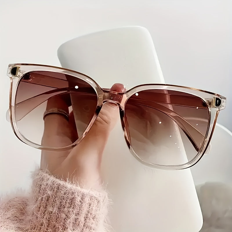 Fashionable Gradient Sunglasses for Women – Stylish Solution for Sunny Days