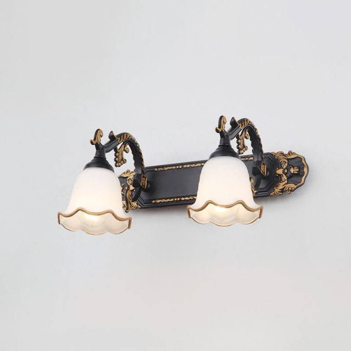 Classic Wall Light with Vintage Design – Aurora