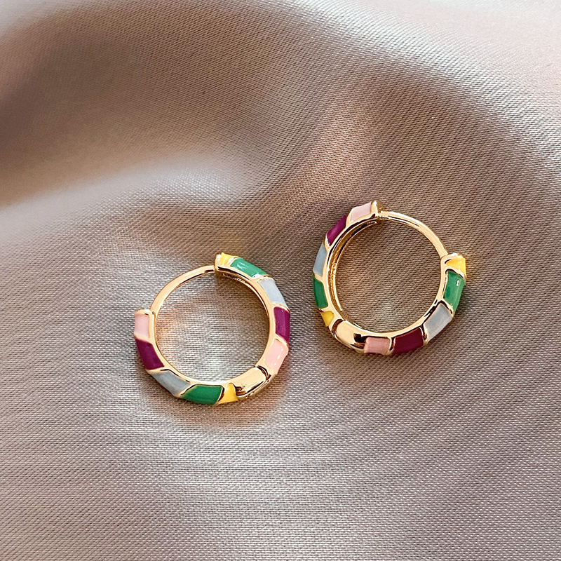 Elegant gold-coloured earrings