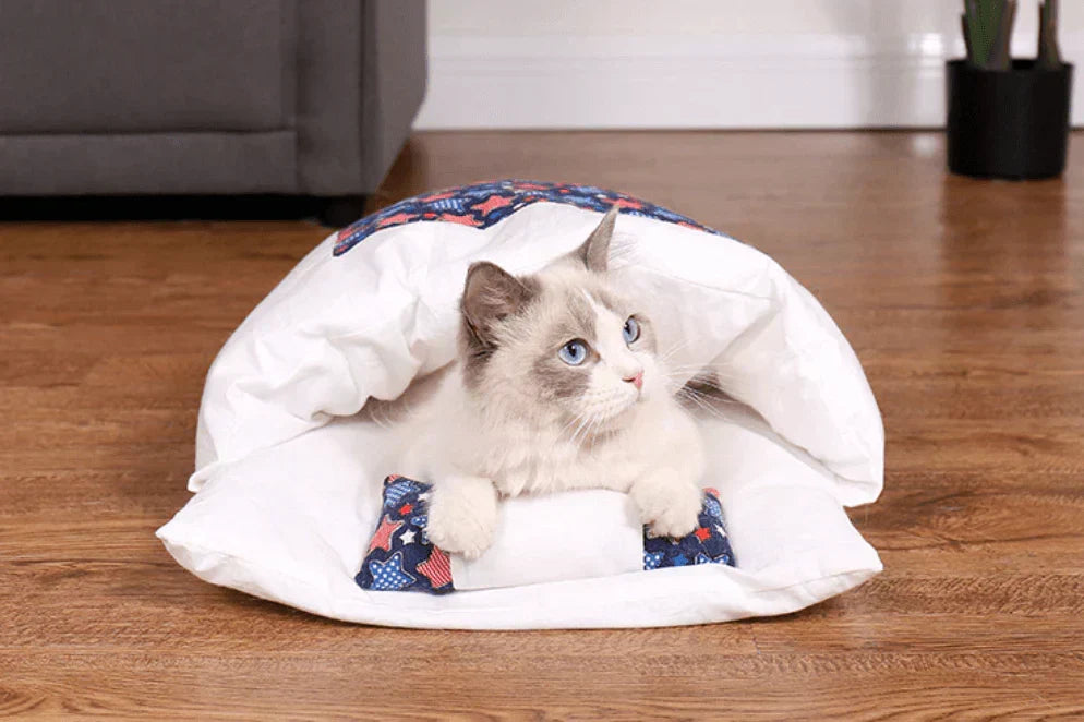 Winter Sleeping Bag for Cats – SnugKitty Frost Magic