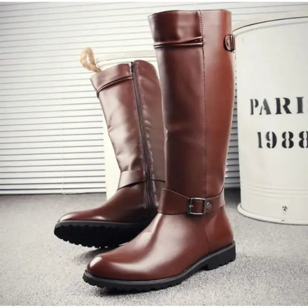 Cowhide Boots – Rugged Men’s Ankle Design
