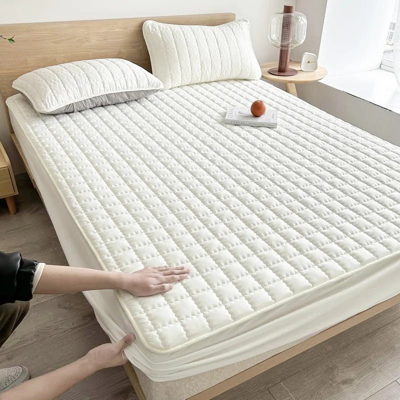 Mattress Protector | Waterproof Mattress Cover | SchlafLux