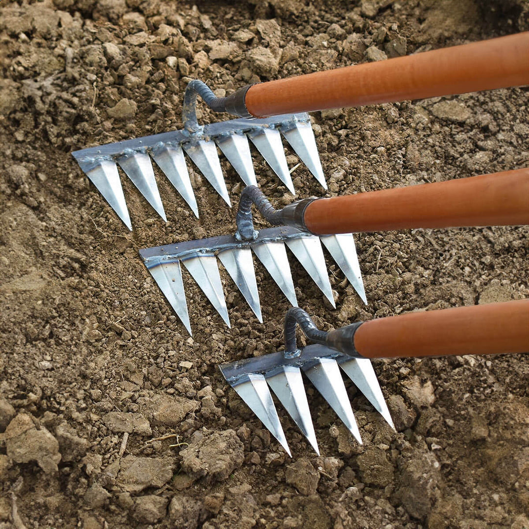 Garden Rake – Efficient Tool for a Tidy, Thriving Garden