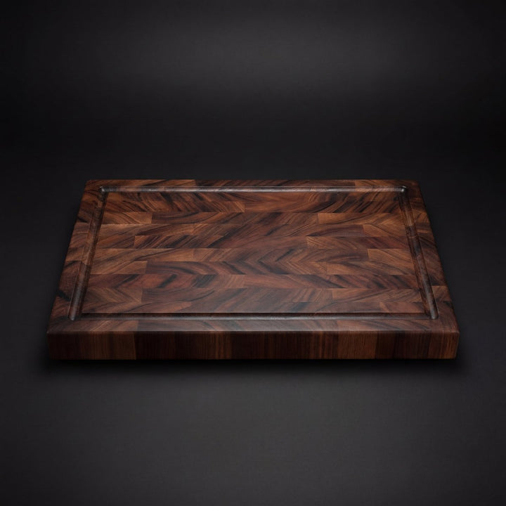 Solid walnut chopping board - PFAS-free