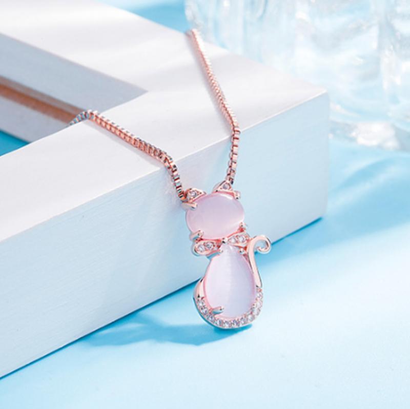 Pink stone cute cat necklace with zircon