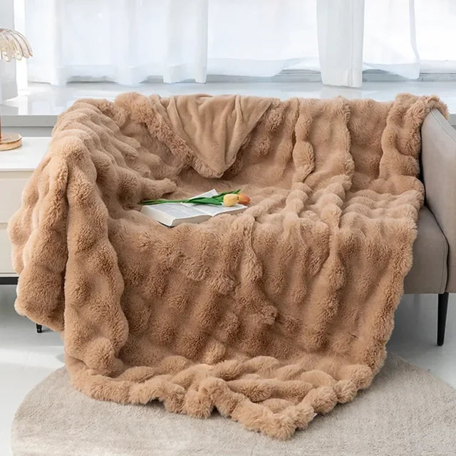 Colin Plush Blanket - Luxurious Winter & Super Soft
