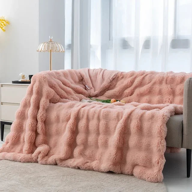 Colin Plush Blanket - Luxurious Winter & Super Soft