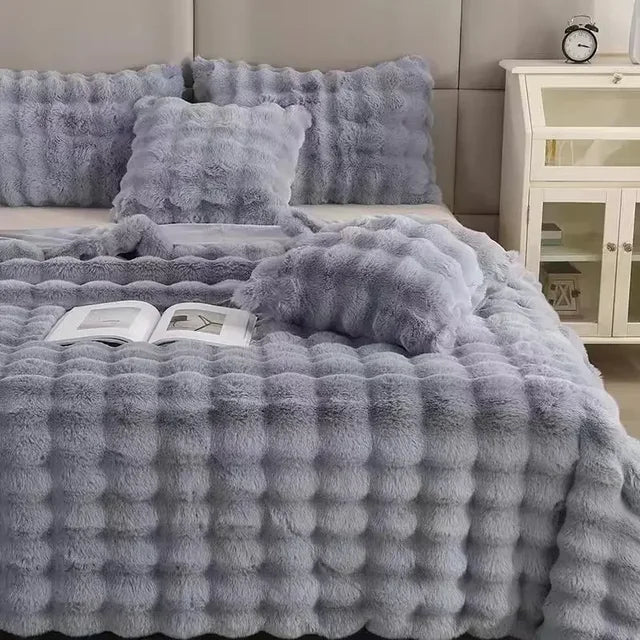 Colin Plush Blanket - Luxurious Winter & Super Soft