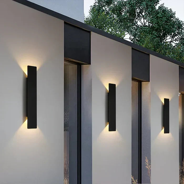 StormGlow Light - Wetterfeste LED-Wandleuchte
