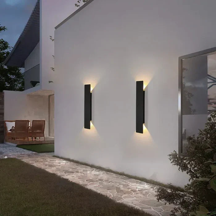 StormGlow Light - Wetterfeste LED-Wandleuchte