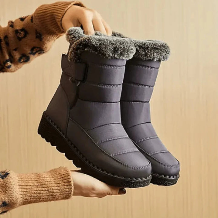 Women’s Winter Boot — Weather-Shield Style for Cold Days