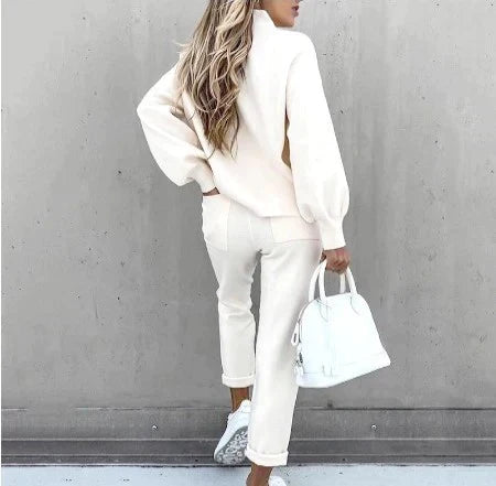 Ultra-Soft Loungewear Set | Comfy & Chill